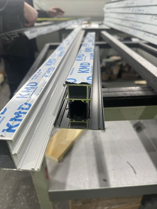 Вікна, двері , металопластикові вікна