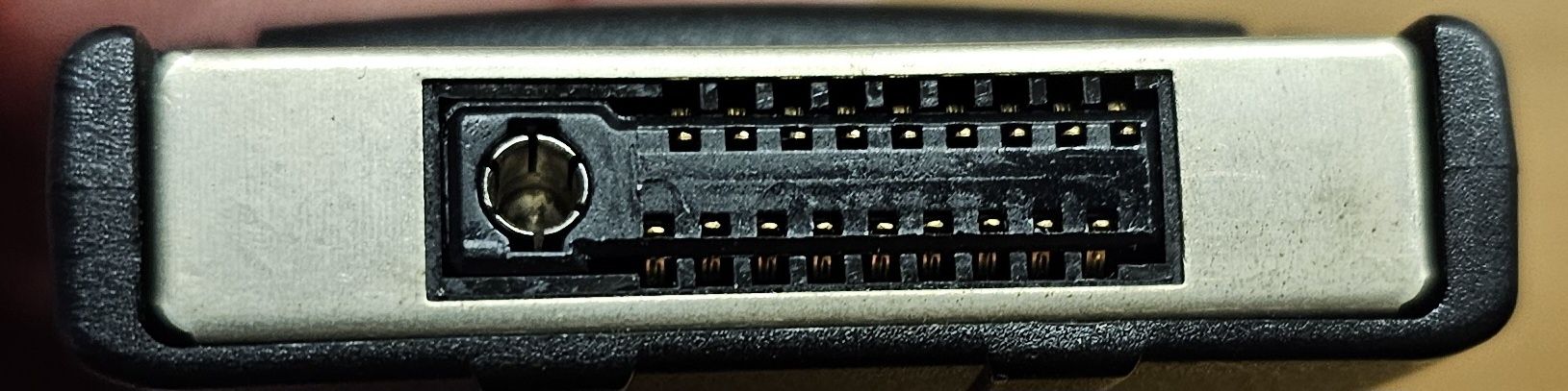Volkswagen adapter bluetooth Passat Touran 
499
 zł