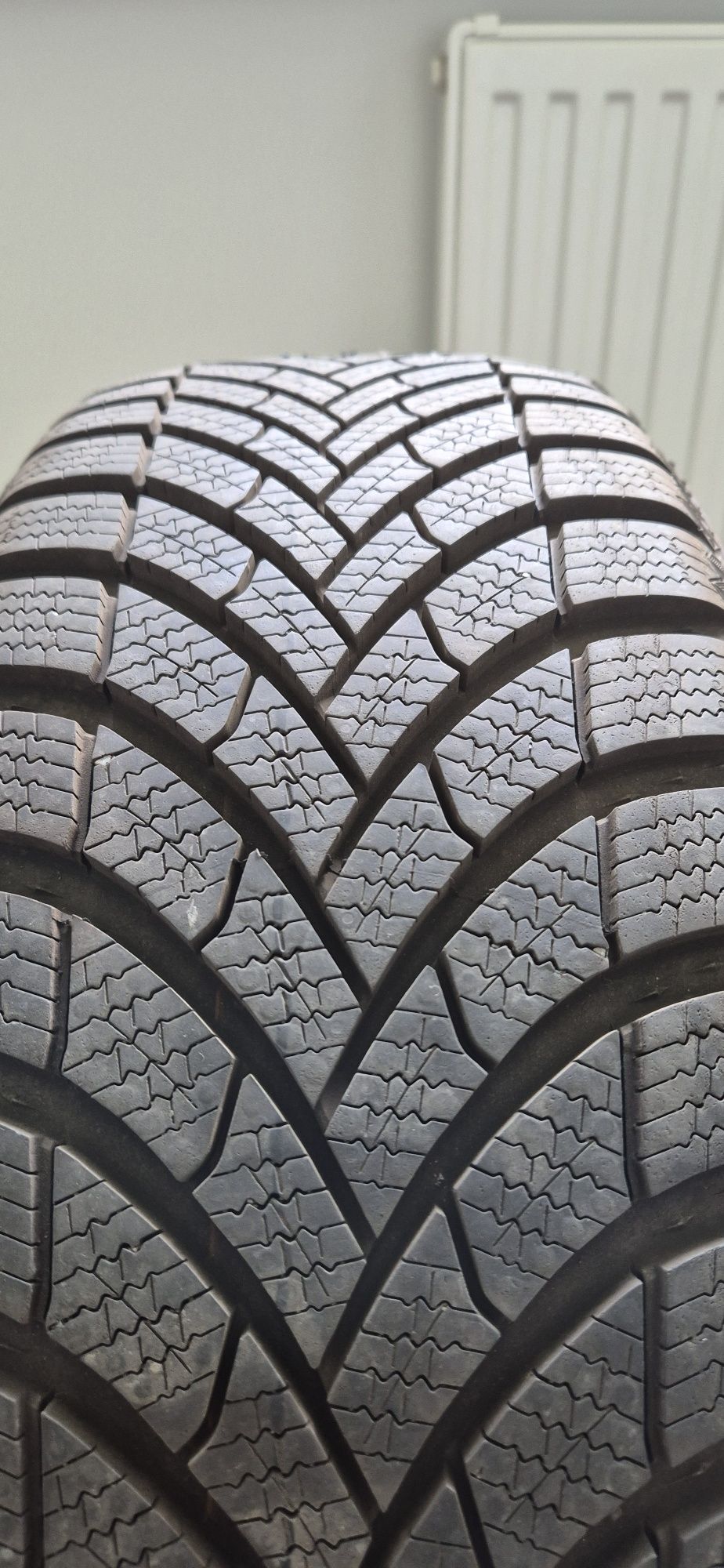 205/55 R17 95V XL DOT 1524 Semperit opony zimowe