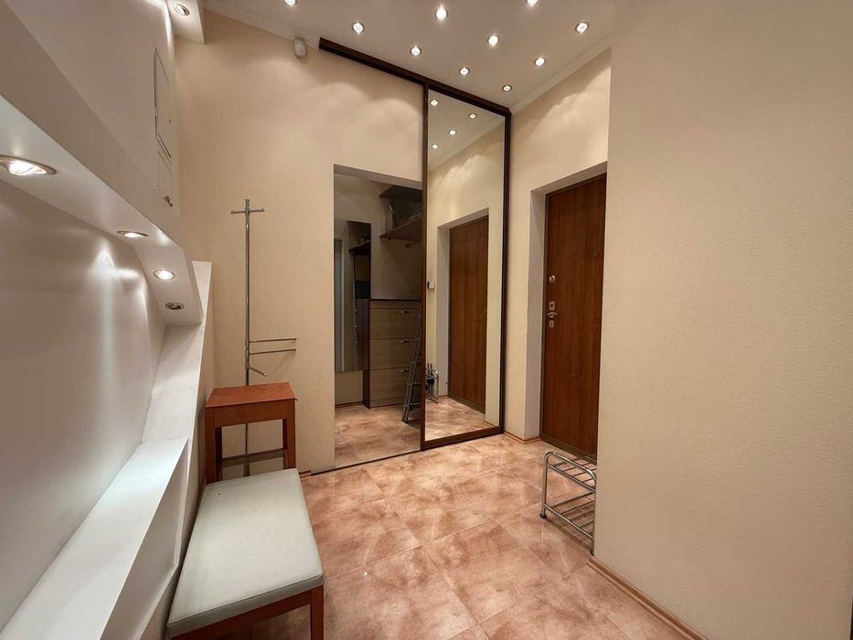 Оренда 2к, Коновальця 32Б, Печерськ, Центр, Генератор