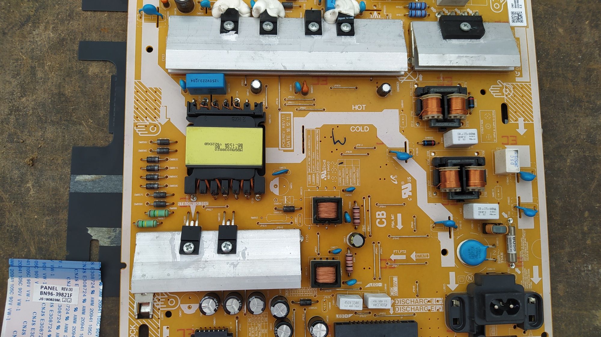 Samsung QE55Q57 RAT