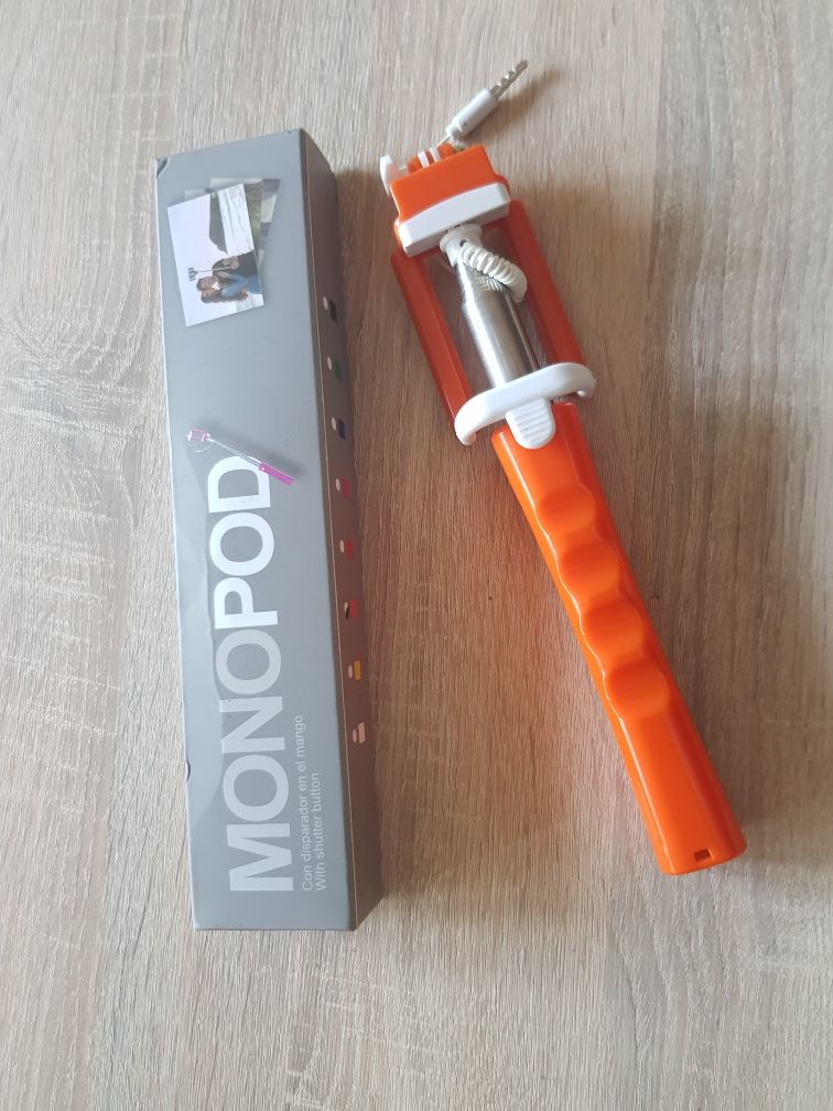 Pomarańczowy selfie stick