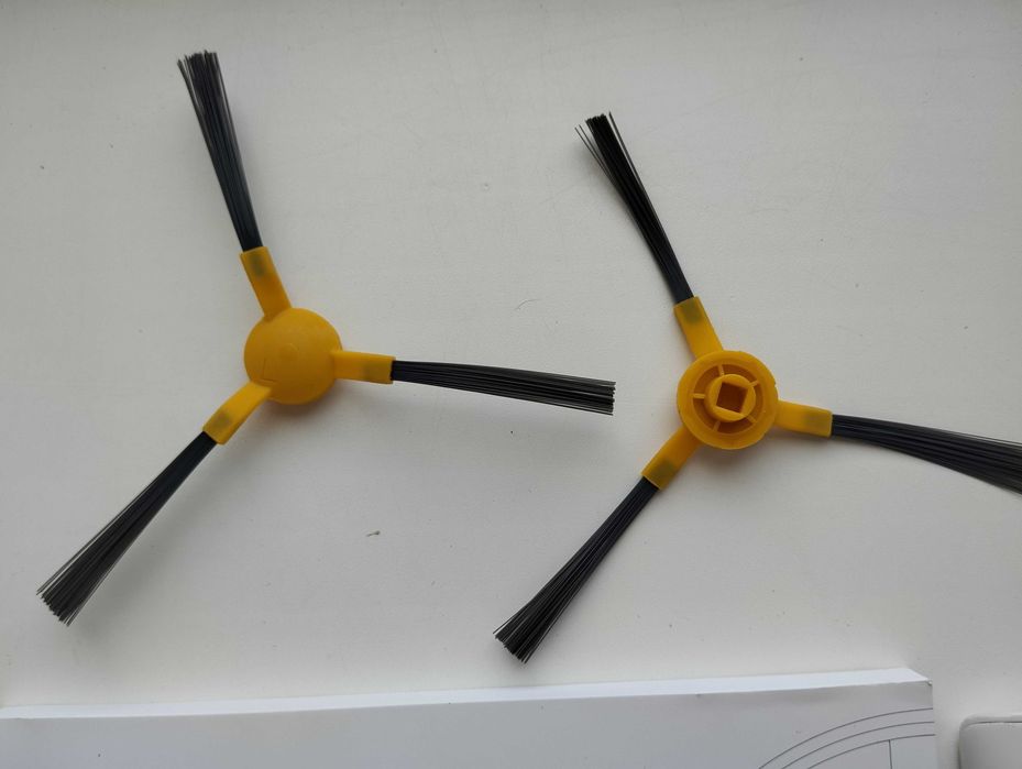 Набір оригінальних бічних щіток робота пилососа Liectroux C30B