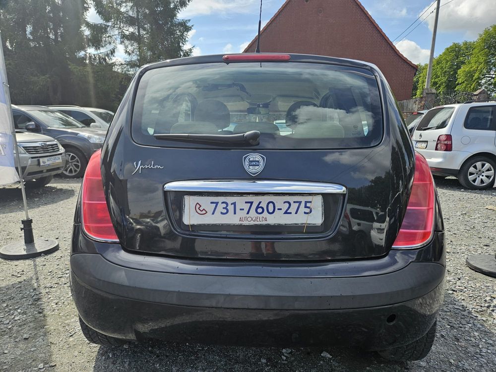 Lancia Ypsilon 1.2 benzyna // klimatzyacja // dobrze jezdzi // zamiana