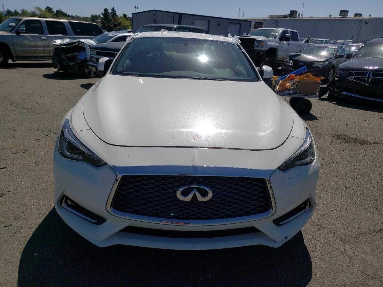 Infiniti Q60 Premium 2017