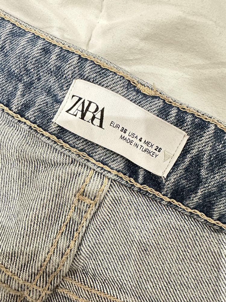 Джинсы Zara