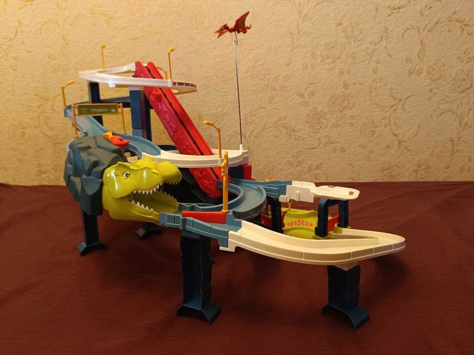 Ігровий трек з динозаврами звук парковка автотрек набір автопідіймач