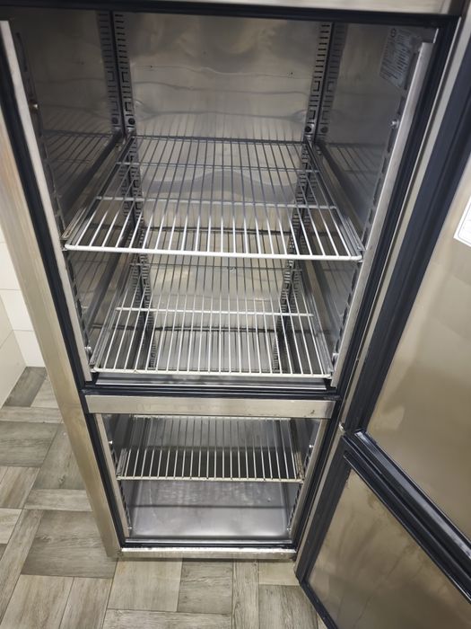 Морозильна шафа 700л Foster Англія