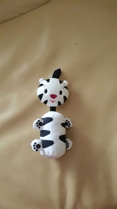 Продам іграшку підвісну для килимка розвиваючого Bright Starts