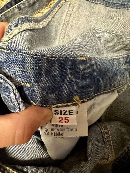 Комбінезон джинсовий