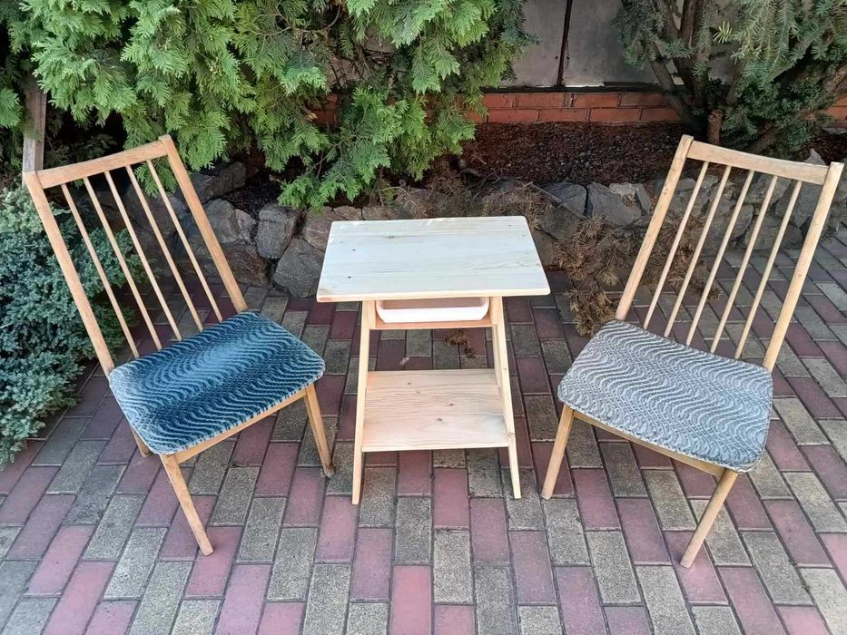 Столик садовый, балконный, уличный.