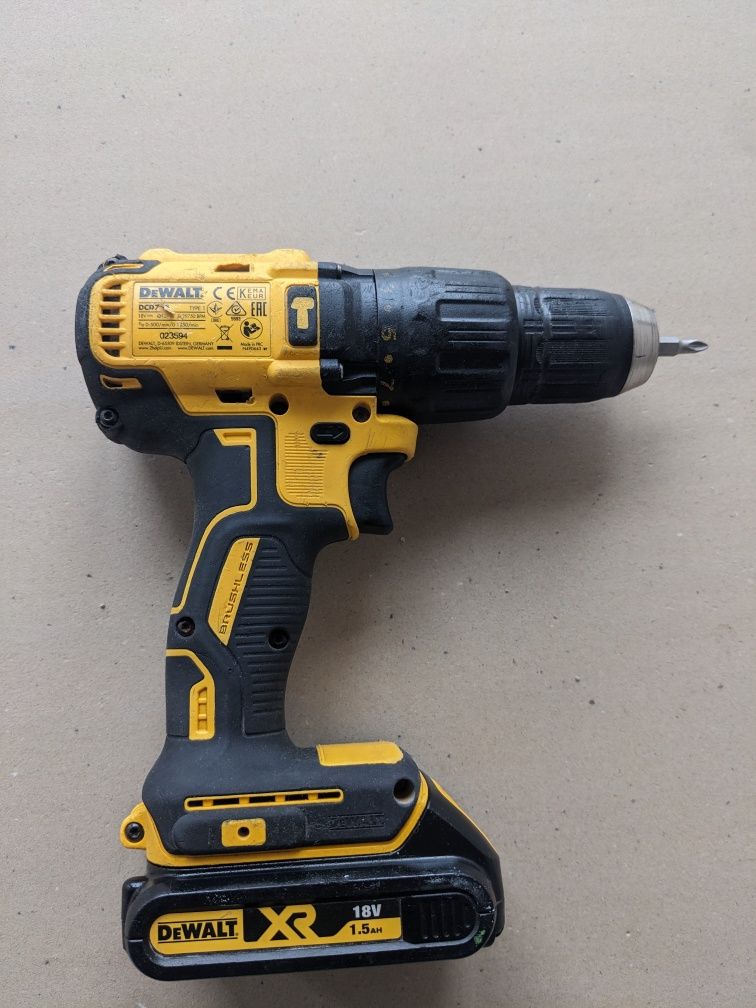 Шуруповерт DeWalt dcd 778