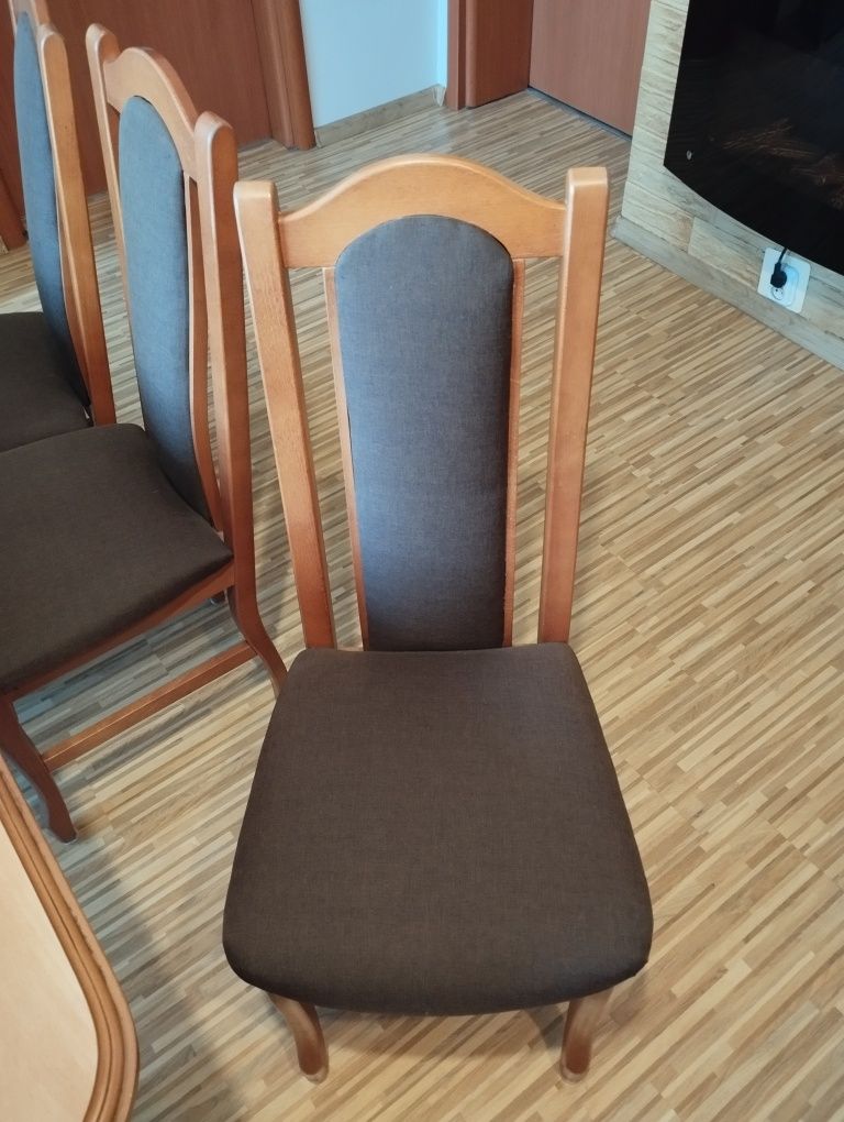 Komplet stół+8 krzeseł z litego drewna