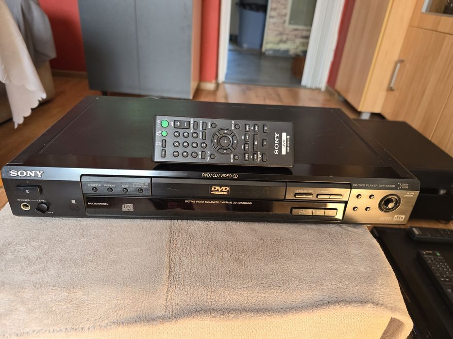 Sony dvd z pilotem