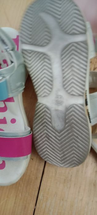 Кросівки для дівчинки