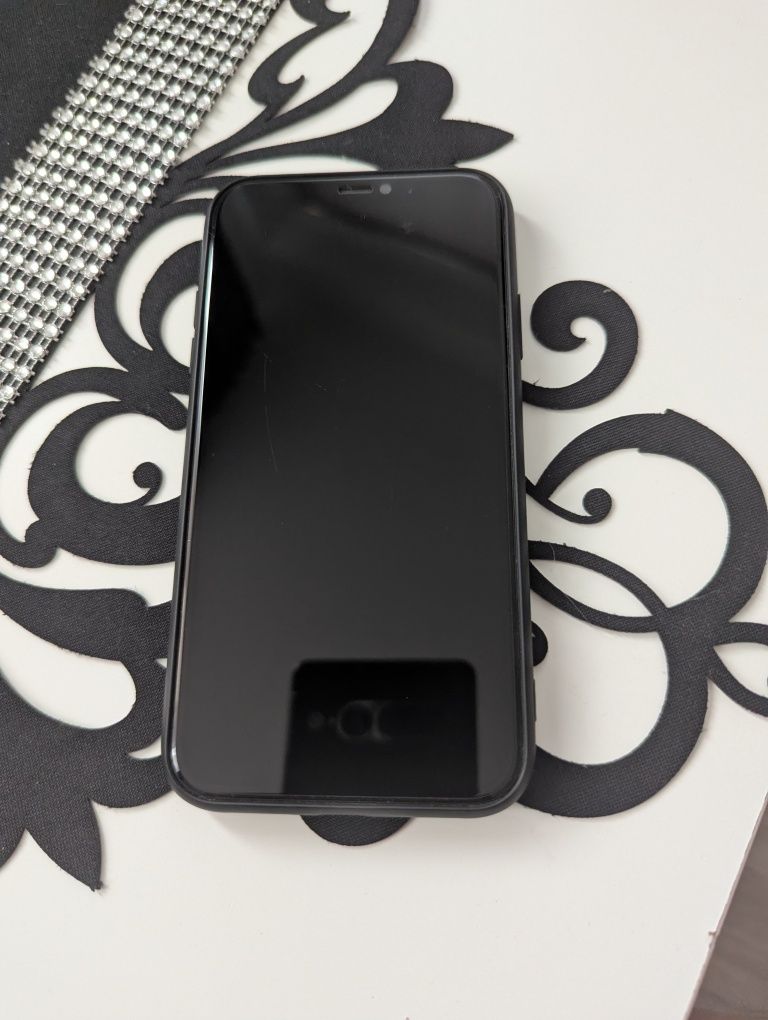 iPhone Xr komplet bialy 64 gb komplet
