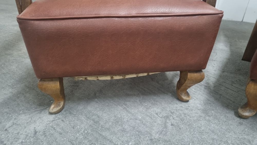 Poltronas Art Deco, década de 40, em pele genuína