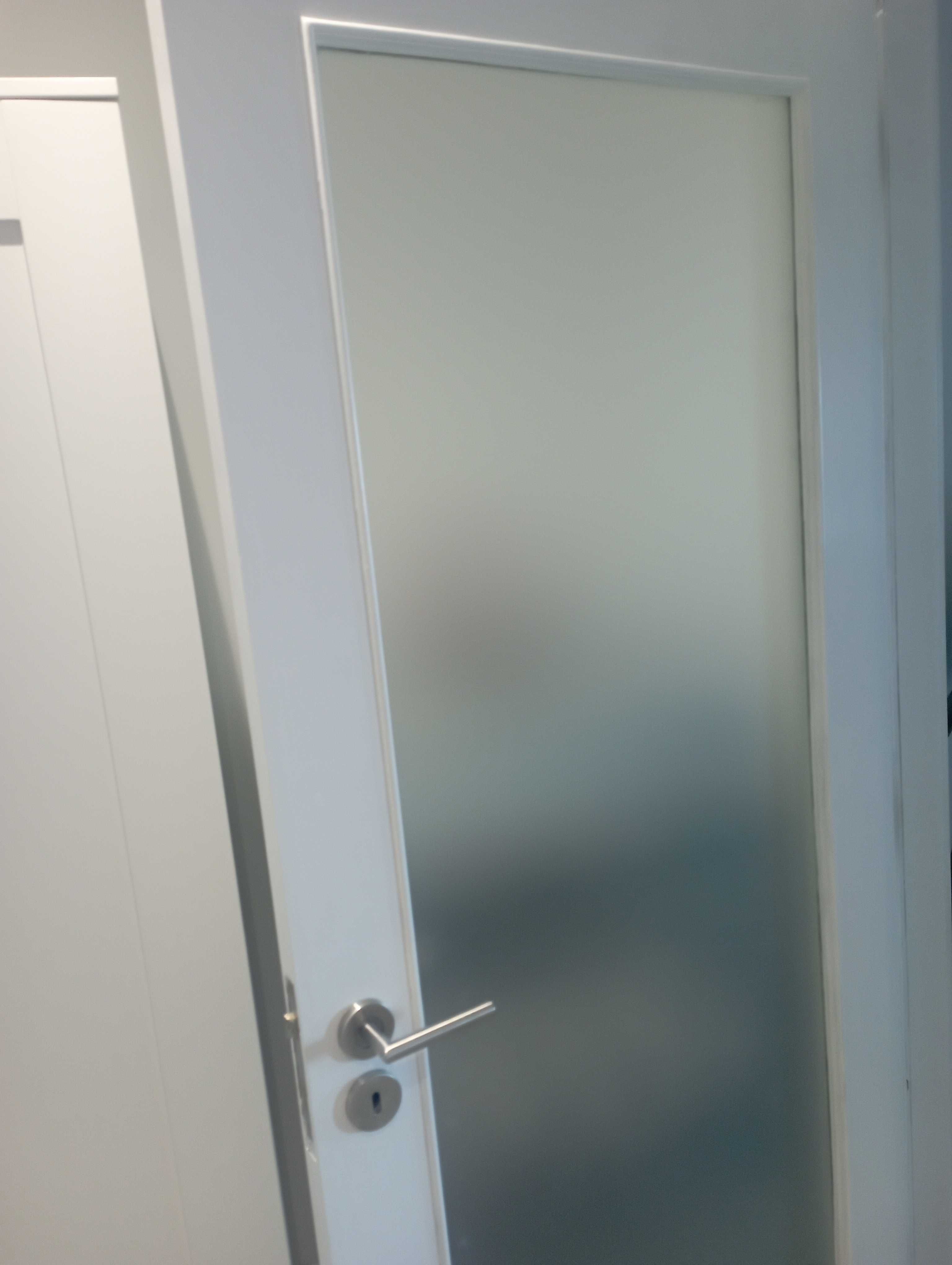 Conjunto de 2 portas madeira e vidro