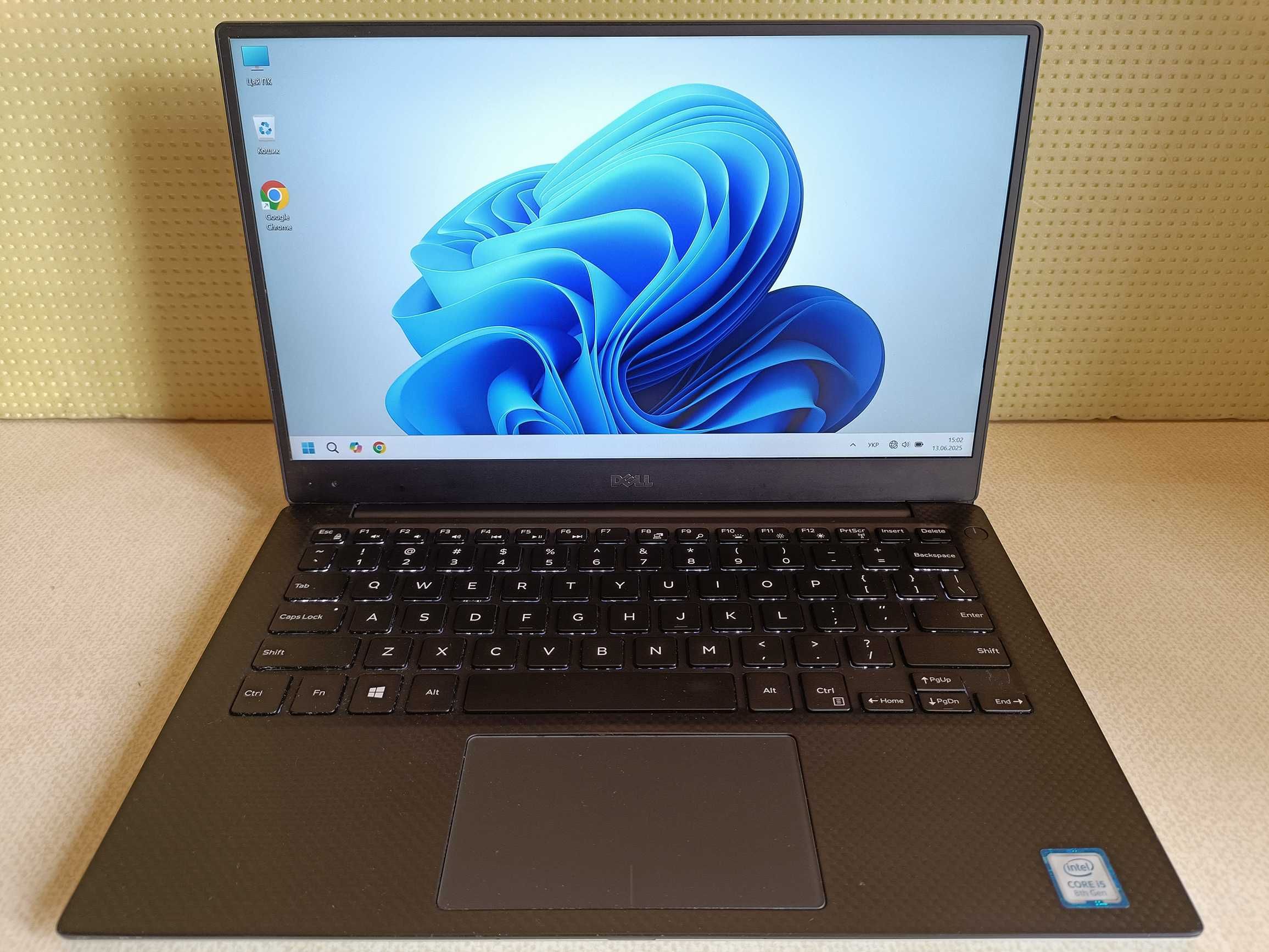 Dell XPS 9360 i5-8250U/8Гб/SSD256