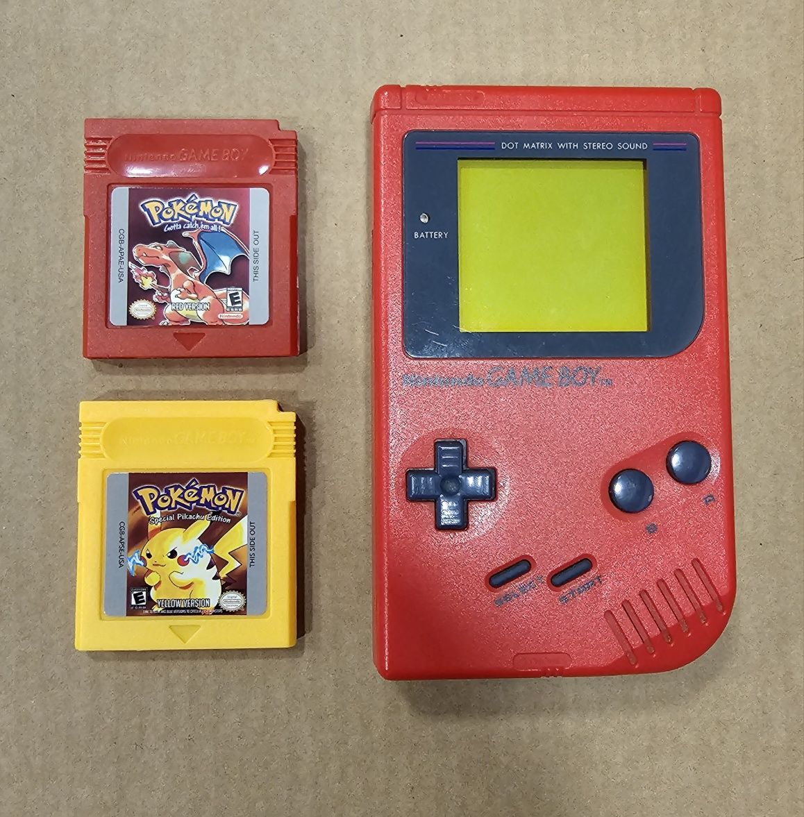 Gameboy DMG Red + 2 jogos