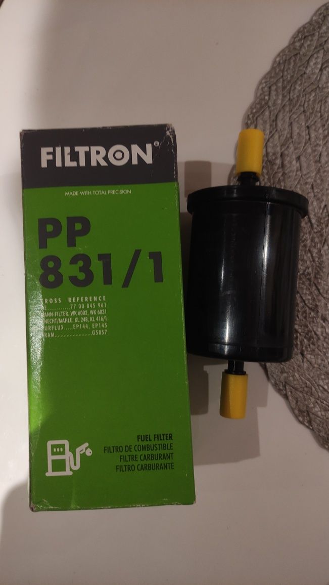 Фільтр палива Filtron PP 831/1