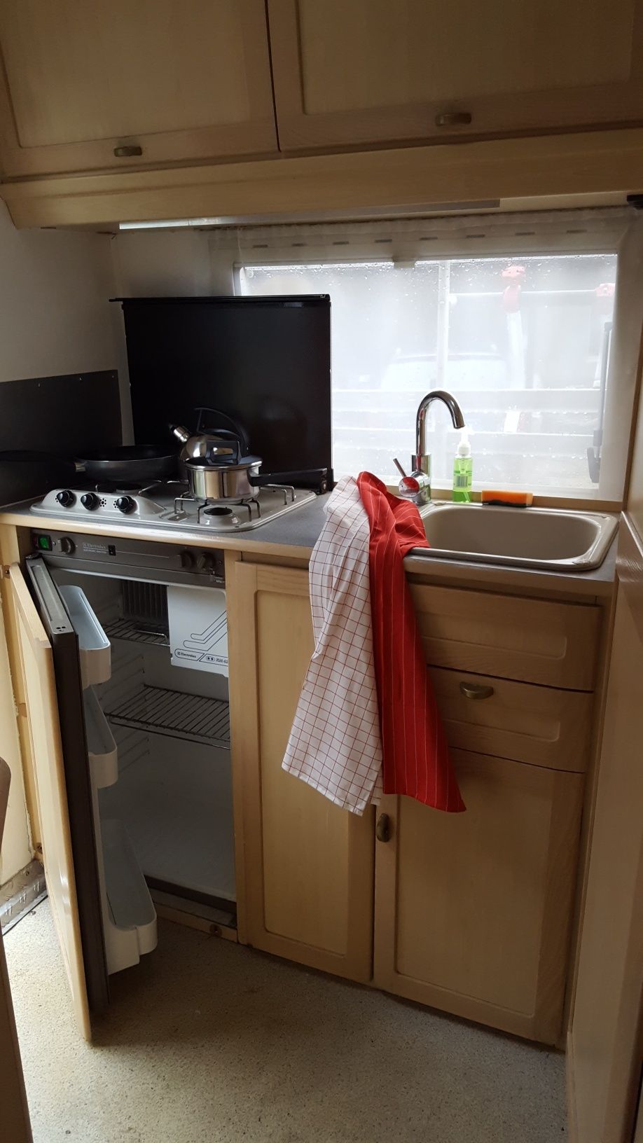 Kamper Camper wynajem wynajmę wypożyczalnia wolne terminy Boże ciało