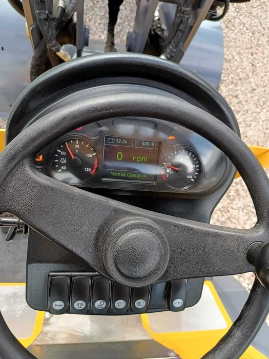 Ładowarka przegubowa EUROTRAC W13 - Yanmar - 50 KM - 2023 - popokazowa