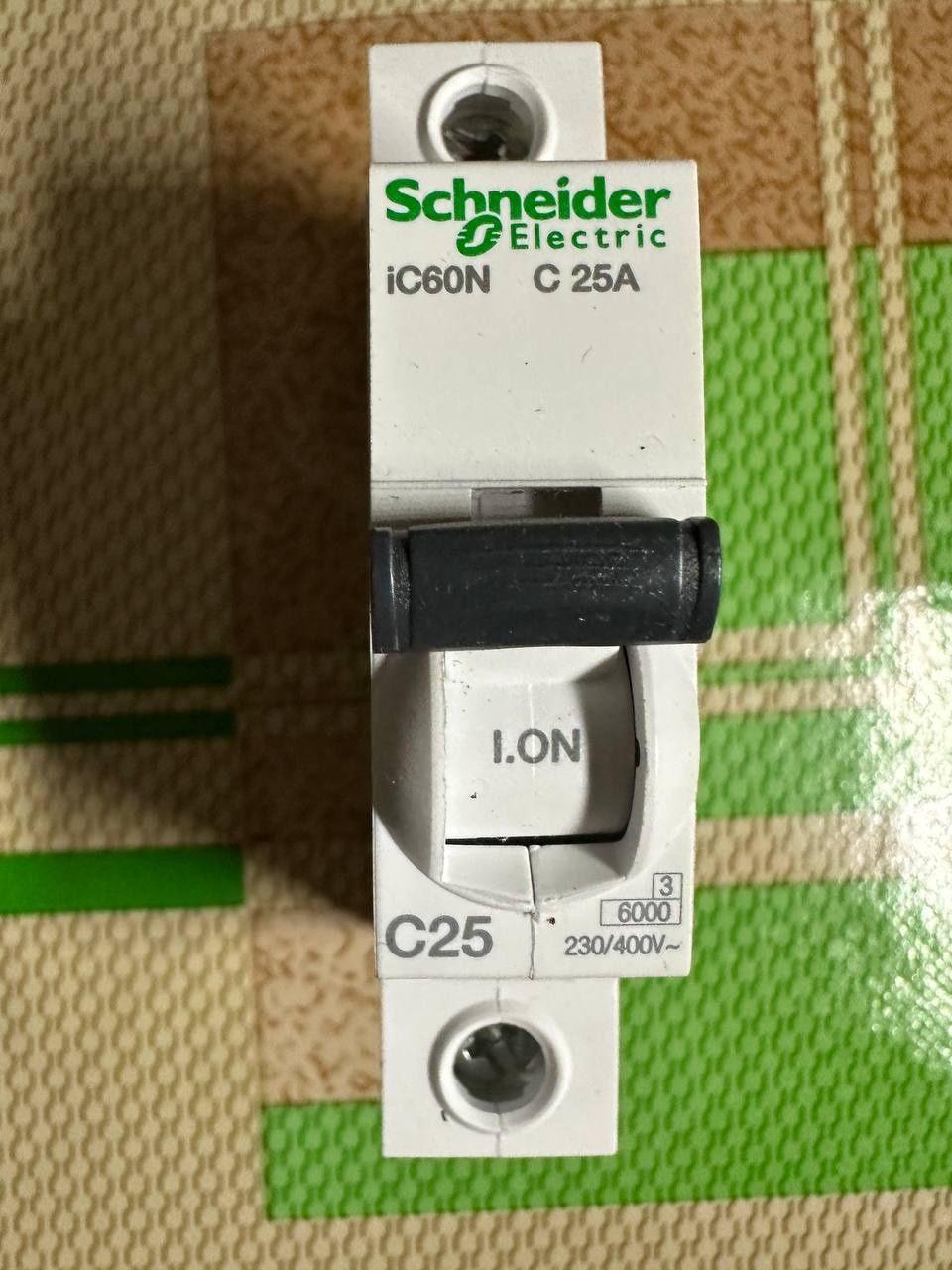 Автоматический выключатель Schneider Electric iC60N 1P 16A C