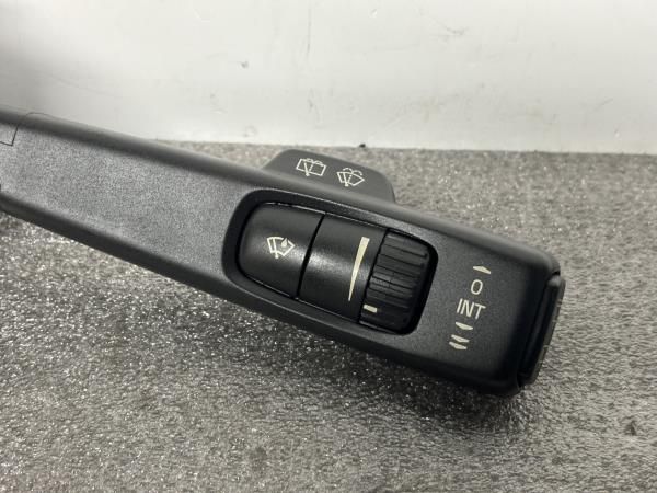 Manípulo do limpa vidros VOLVO V50 (MW)