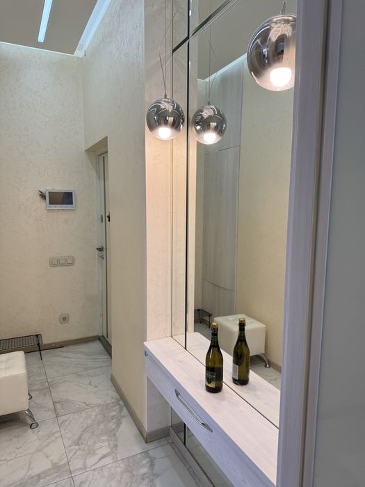 Сдам квартиру с балконом у моря ,1к посуточно в клубном доме,хозяин