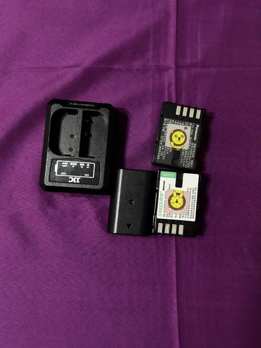 Panasonic GH5 (corpo) + 4 baterias + adaptador Viltrox