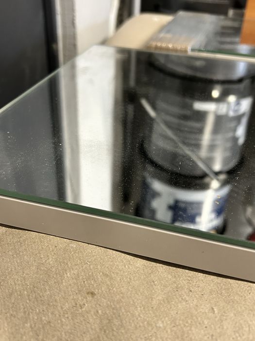Fronty lustrzane na płycie Egger Angora 240x27 – nowe, 4 szt.