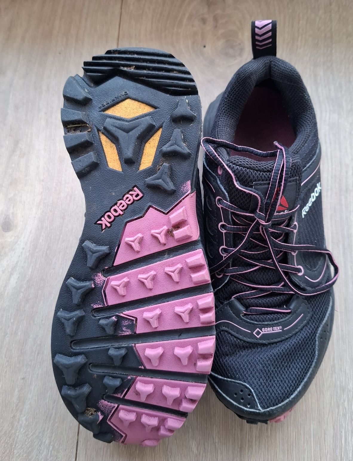 Buty Reebox  goretex  36