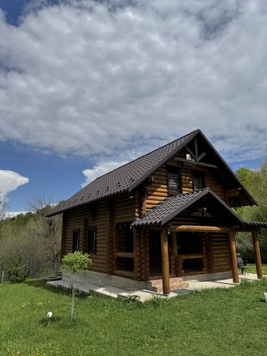 Котедж в лісі, оренда будинку