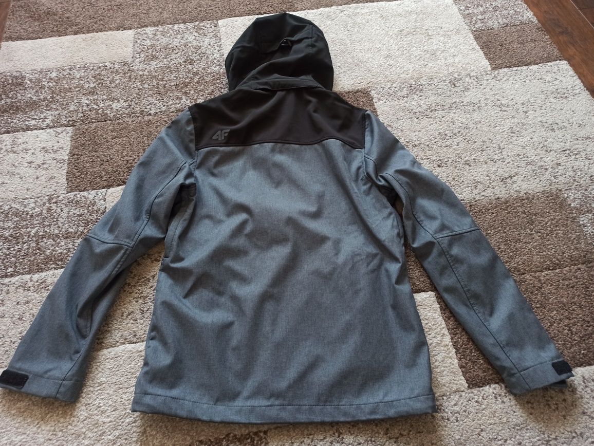 Kurtka softshell 4F r. S