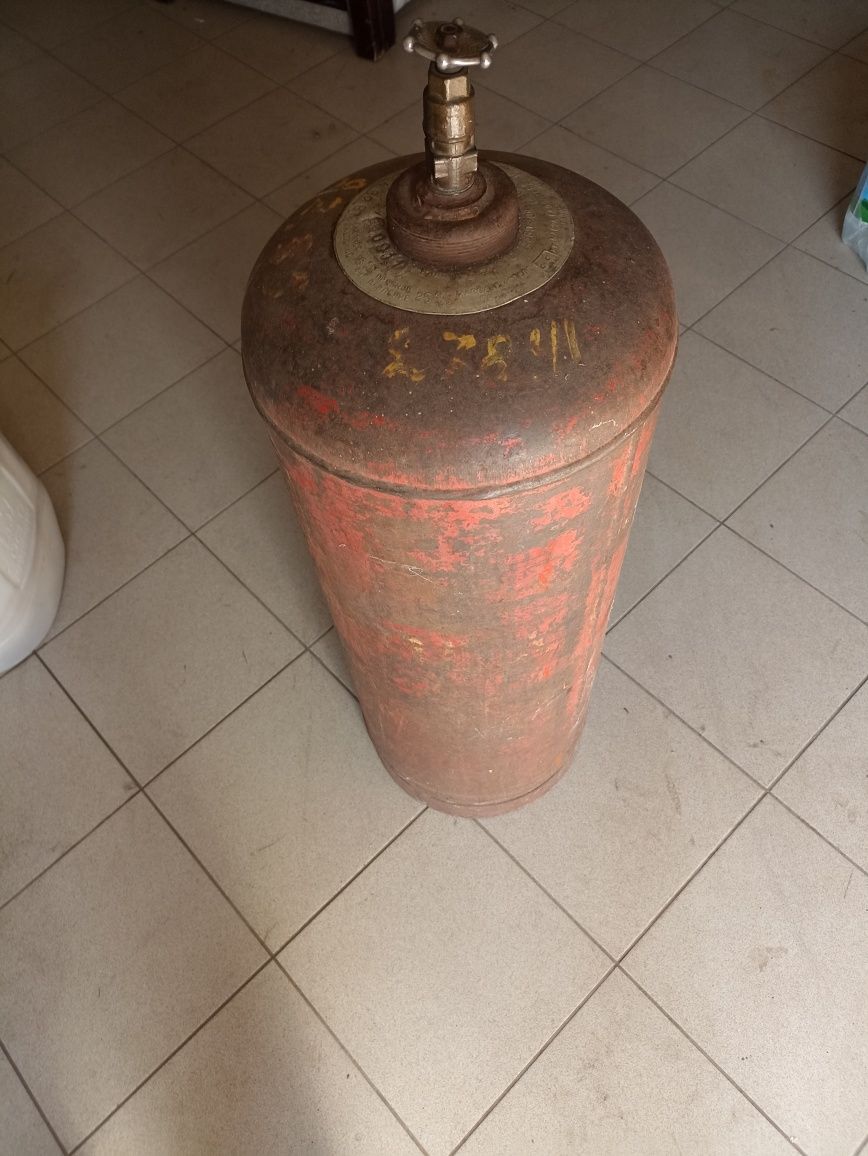 Продам газовый балон