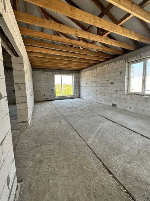 будинок в Лезнево