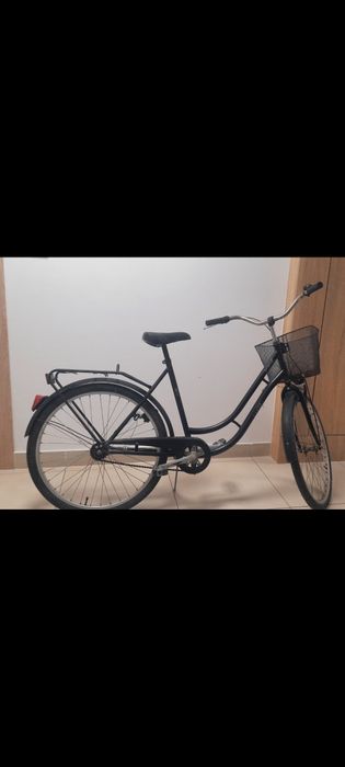 Wygodna damka z koszykiem