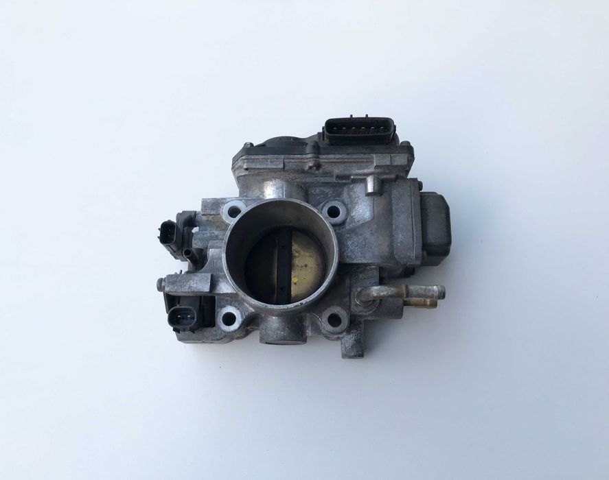 Дроссельная заслонка Honda CR-V II / Honda FR-V - 2.0