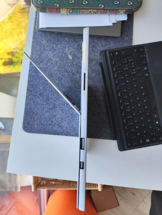 Microsoft Surface Pro 5 - i5 / 8/256 GB batary  8 hour