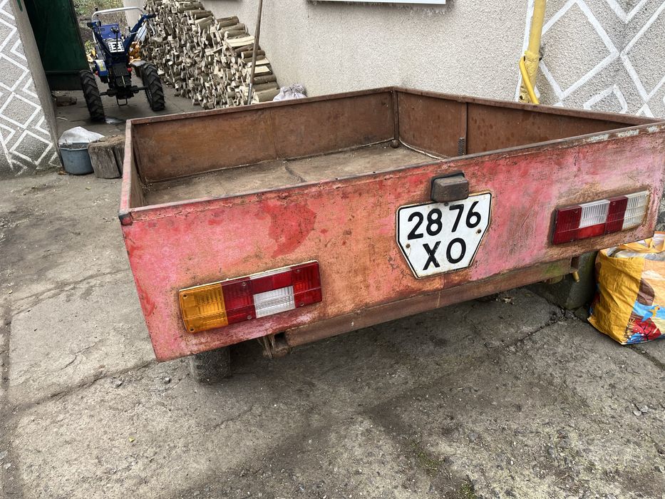 Прицеп легковий