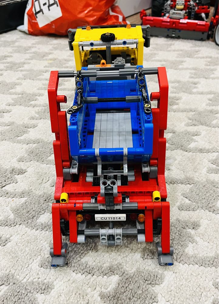 Lego Technic 42024 Лего Техник контейнеровоз