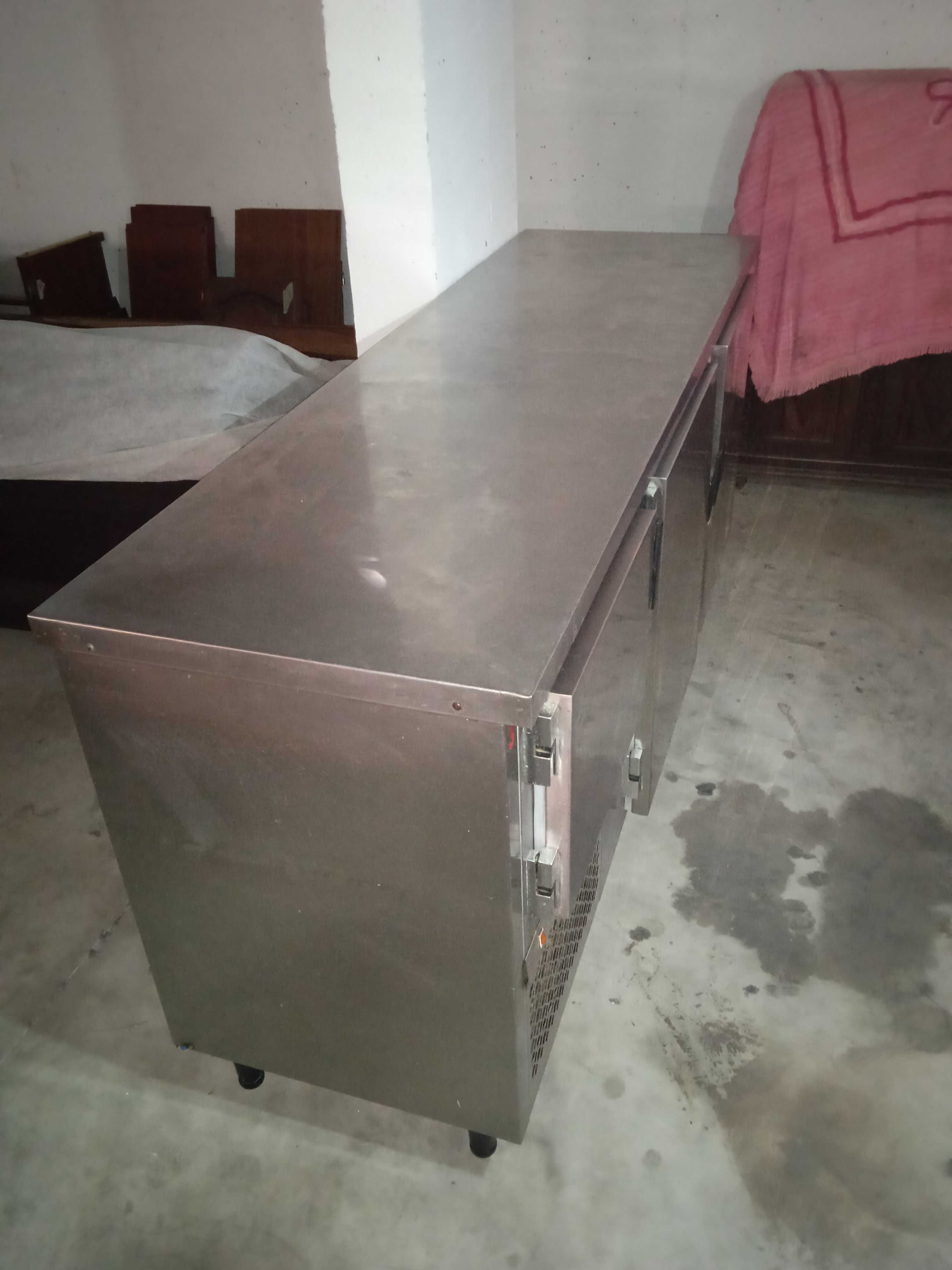 Armário frigorífico, motor não funciona