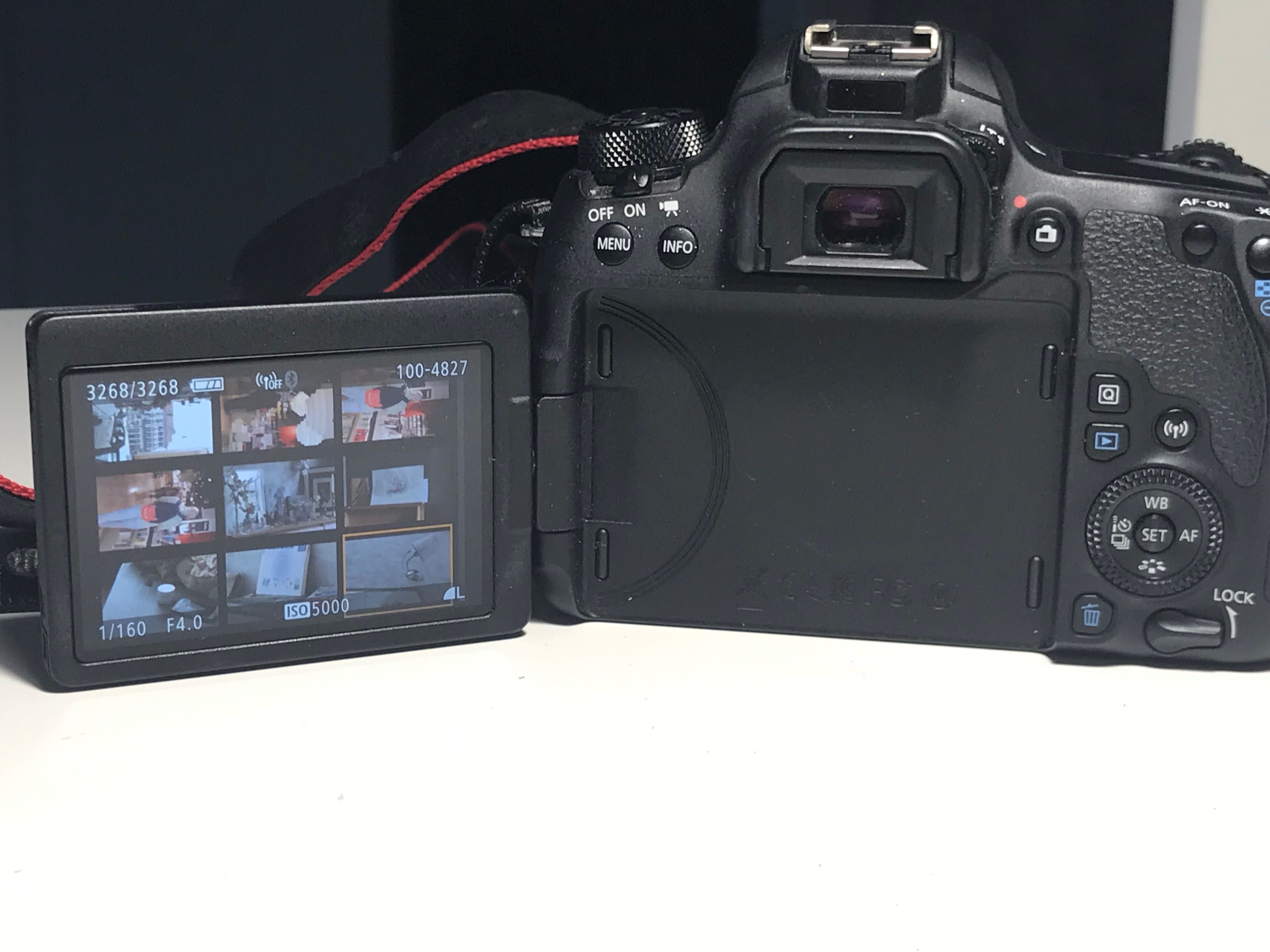 Фотоапарат Canon EOS 77d body