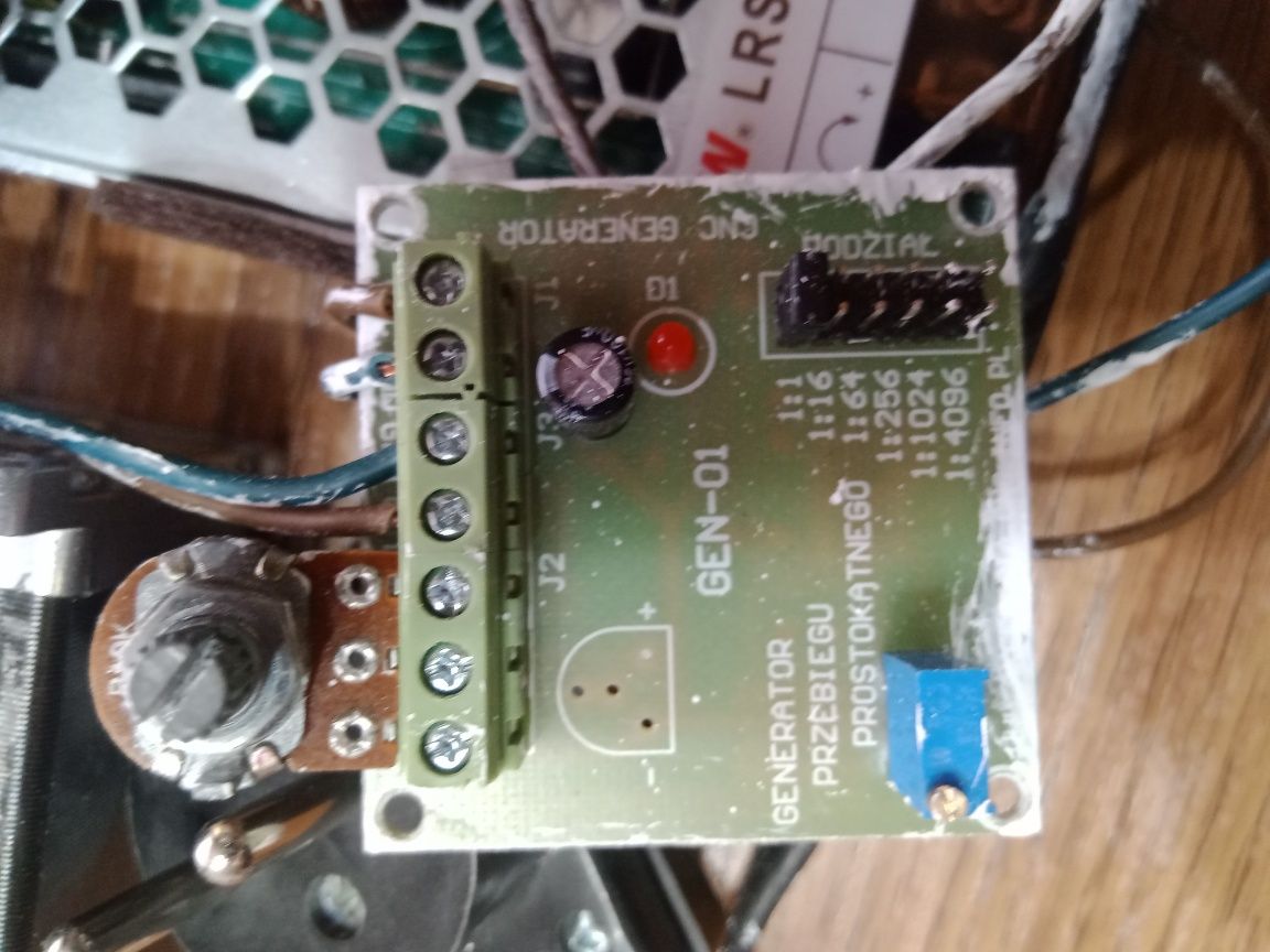 Silnik krokowy 2,1Nm z całym osprzetem, podłączony