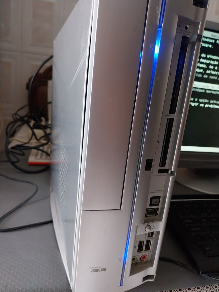 Computador asus lmpecavel