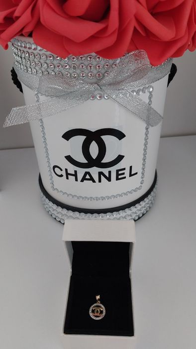 Zawieszka CHANEL 585 cyrkonie