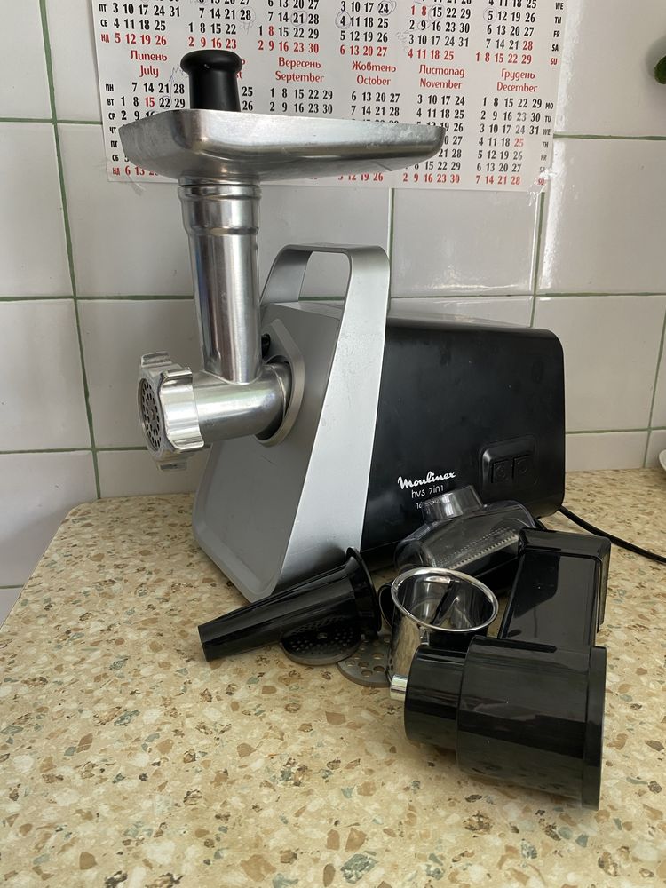 Електромʼясорубка Moulinex HV3 ME307832