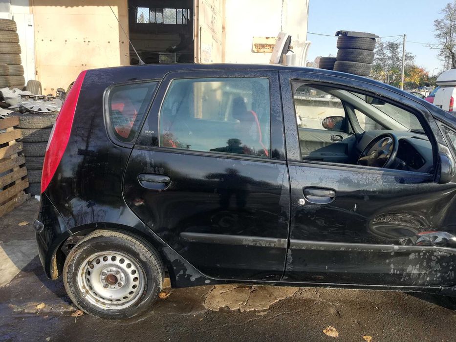 Mitsubishi colt 1.3 B 05r - Silnik w całości  na części i inne części