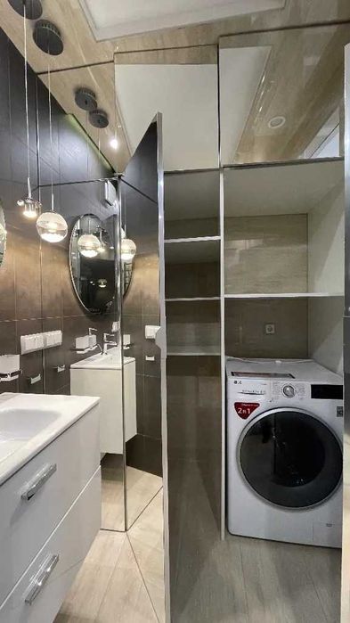 Продам 4к квартиру в ЖК "Атлант" на А. Поля (низ)